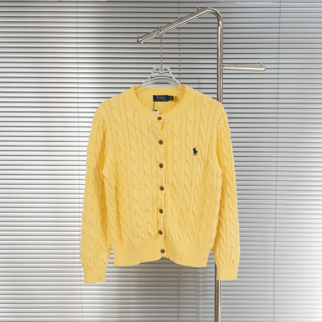 P290 top version (different currencies) You can scan the code to enter the official website. Style: Ralph Lauren POLO Ralph Lauren small label embroidered knitted cardigan jacket. Color: Picture color. Size: S-XL. Fabric: pure cotton. Accessories: full set of customized accessories. No gender distinction. Same style for men and women.